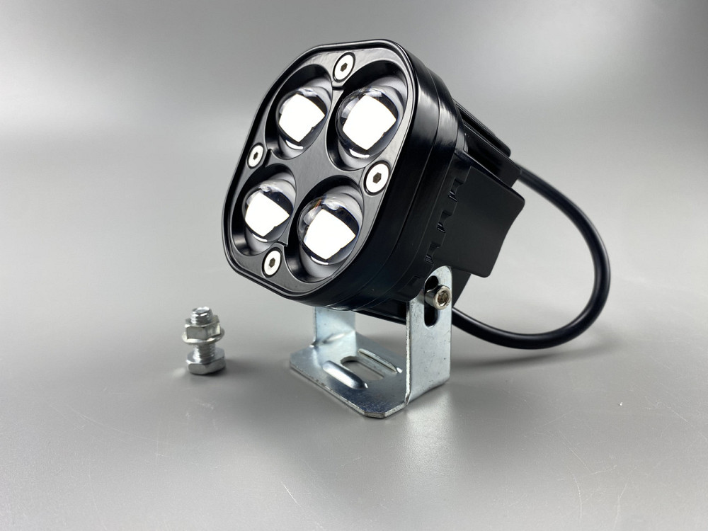 Фара LED квадратна 40W led chip CREE 2525 3D лінза 9-32V IP67 6000K з чіткою світловою межею Мукачево - фото 1