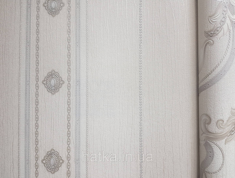 Шпалери вінілові на флізеліні AdaWall Seyyah 1.06х10 смуги широкі завитки розетки структурні білі срібло Київ - фото 2