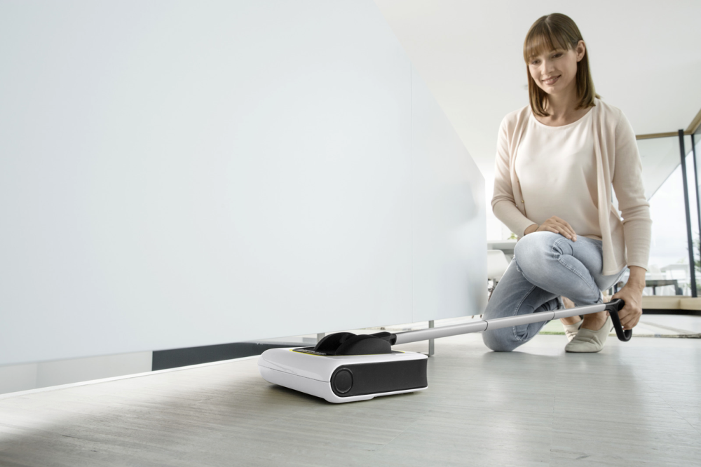 Професійний акумуляторний електровіник Karcher KB 5 : з АКБ 3.6V, ширина щітки 21 см (1.258-050.0) Київ - фото 8