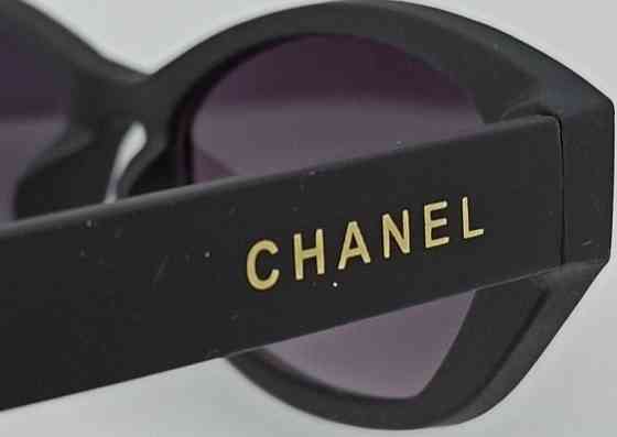 Брендовые стильные очки женские черные с золотым лого 2025 Киев