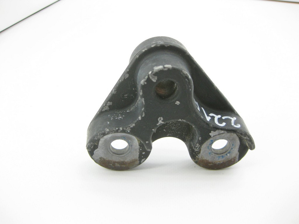 Mercedes-Benz  A2213511418 Передній правий кронштейн заднього редуктора S-Class W221 W222 Одесса - изображение 6