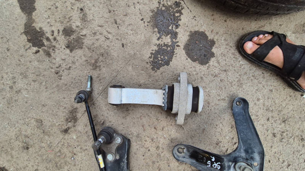 Подушка коробки передач Kia Sportage 2021-2025 Київ - фото 1