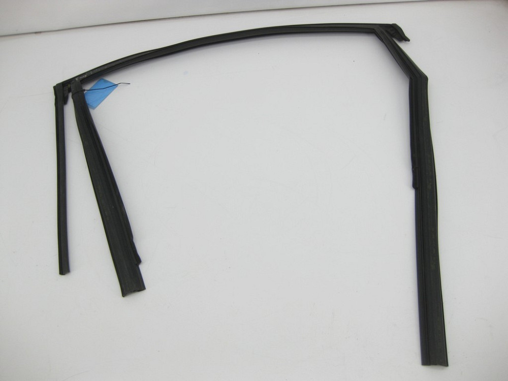 VAG  4M0839431B Напрямне скло в задніх правих дверях Одеса - фото 1