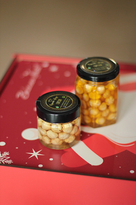 Горіхи з медом у скляній, шестикутній баночці вагою 240 грамів. Фундук. Одеса - фото 6