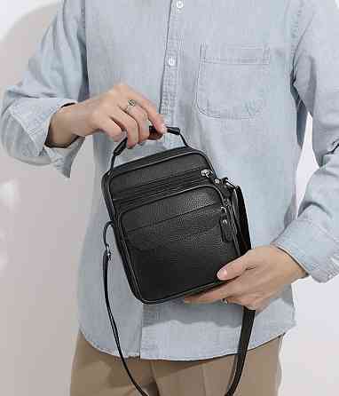 Чоловіча шкіряна барсетка через плече Bexhill чорна Київ