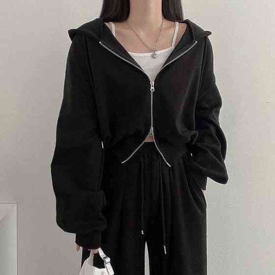 Женский теплый оверсайз костюм двойка: укороченный худи с молнией и широкие брюки с затяжкой трехнитка на флисе Одесса