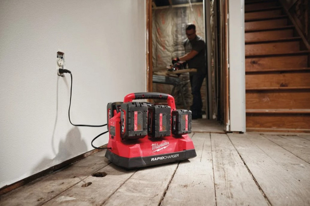 Зарядний пристрій PАCKOUT MILWAUKEE, M18 PC6 (на 6 акумуляторів) (заміна на 4932498551) Одеса - фото 8