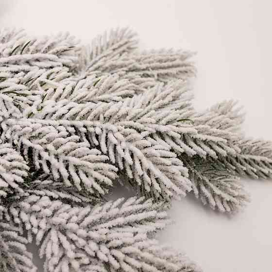 Засніжена хвойна гирлянда "Північна зірка" 60*35 см Київ