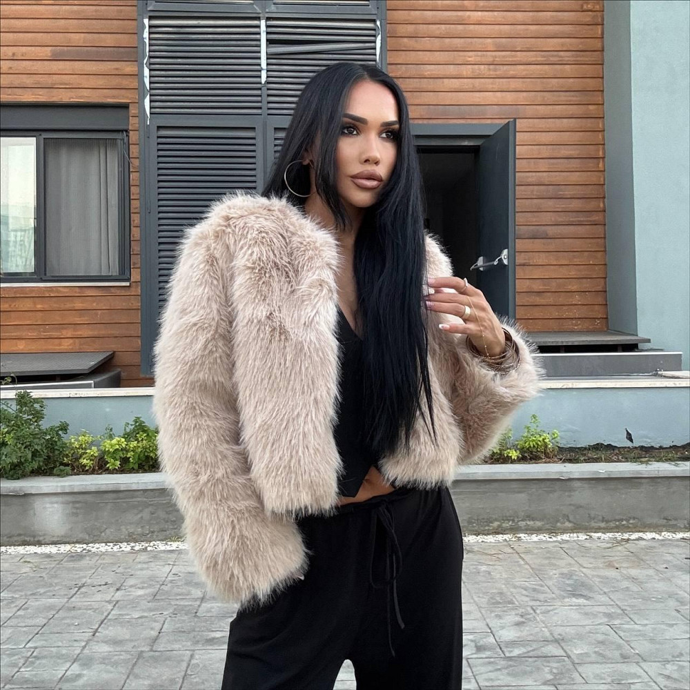 Женская укороченная оверсайз шуба без воротника искусственный мех Бежевий Одесса - изображение 1