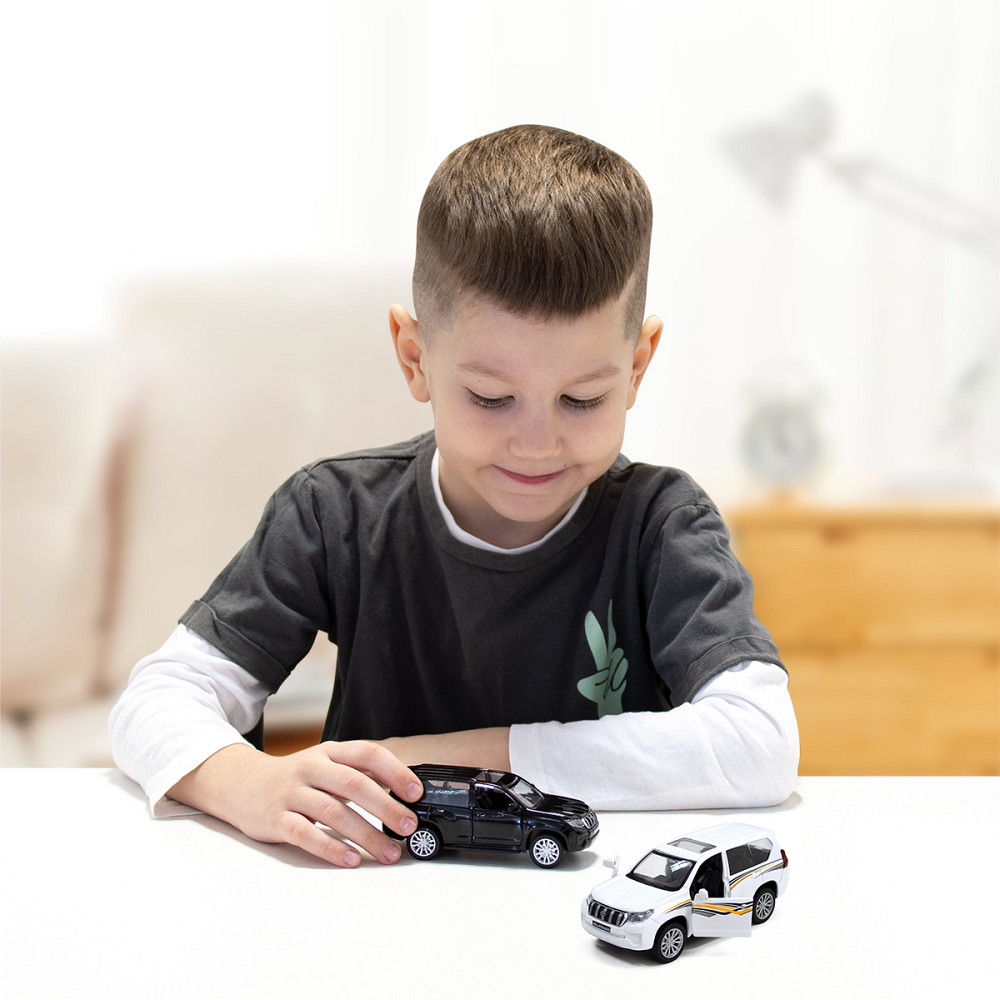 Автомодель - TOYOTA LAND CRUISER (чорний) Днепр - изображение 2