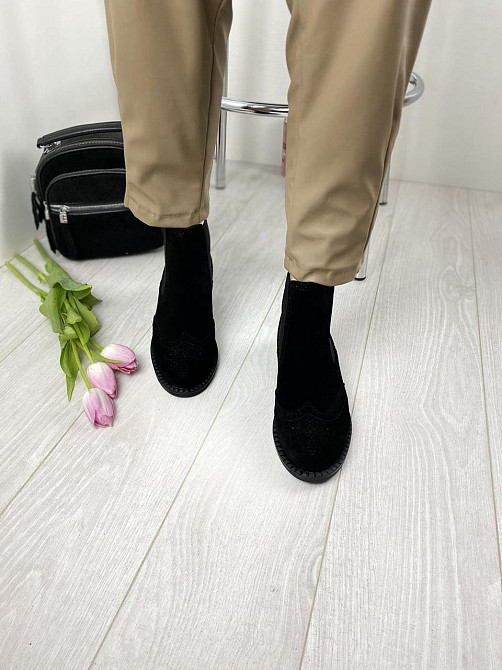 Kadar Черевики жіночі KADAR чорні натуральна замша весна-осінь высота 11см размер 36р.37р.38р. Коломыя - изображение 3