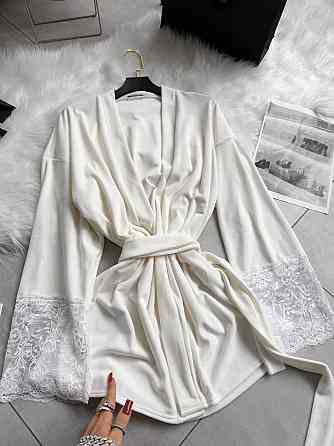 Жіночий стильний романтичний велюровий халат + мереживо Одеса