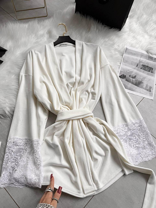 Жіночий стильний романтичний велюровий халат + мереживо Одеса - фото 2