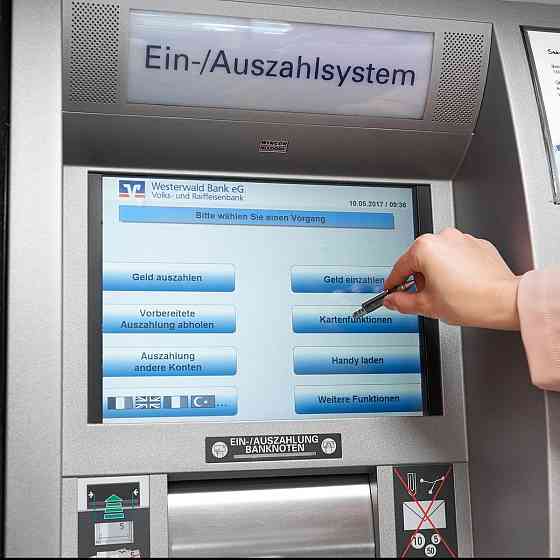 Шариковая мини ручка TROIKA LILIPUT CONSTRUCTION, черная Ровно