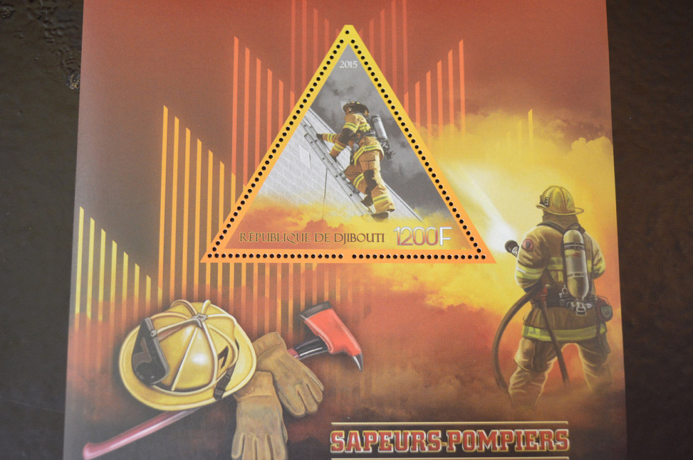 Марки. Транспорт. Блок. 2015 рік (А-33) Полтава - изображение 1