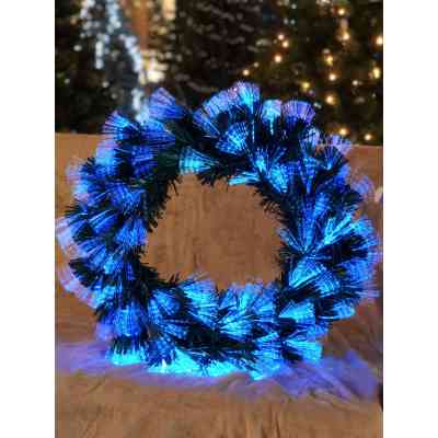 Прикраса декоративна Luca Lighting світлодіодний вінок Highland мультиколірний 2 м (8718861662245) Вінниця