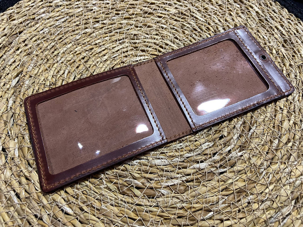 Бордовая кожаная обложка на удостоверение 