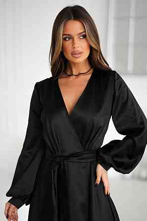 Жіноча сукня з запахом, з атласу Одеса