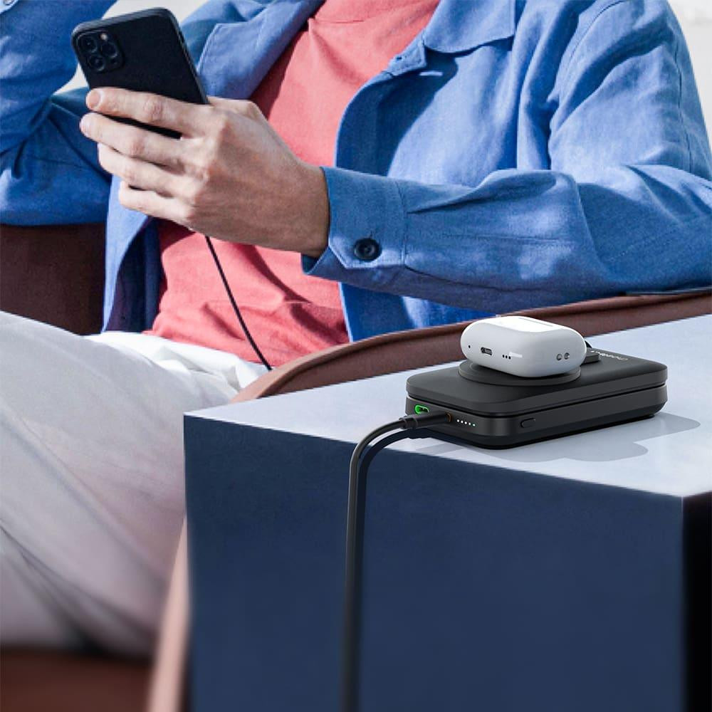 Повербанк з підставкою 10000mAh Choetech B750 Black QC3.0 PD3.0 бездротова зарядка смартфонів та Apple Watch (43-00133) Киев - изображение 6