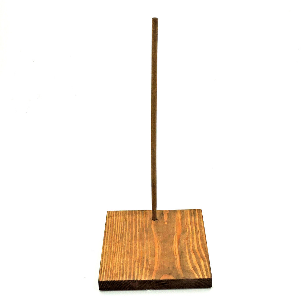 Подставка для кукол 