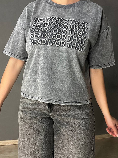 Футболка женская A-N 26031 вареная тай дай оверсайз с объемной надписью серая, серый, one size Киев - изображение 10