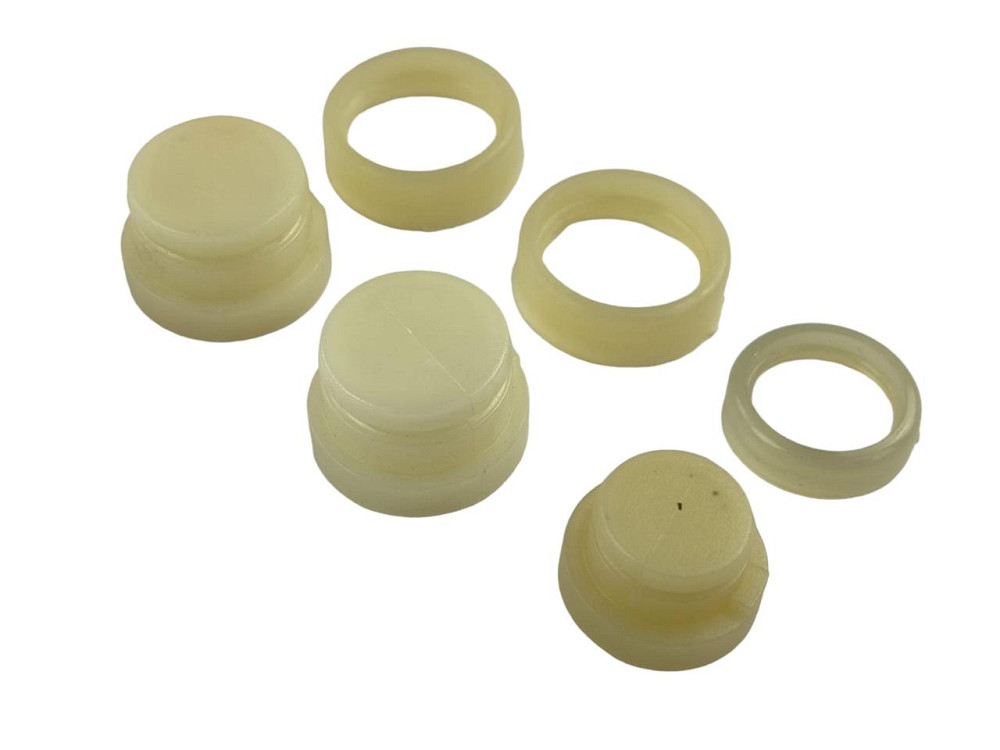 Ремкомплект стеклоочистителя 1117, 1118, 1119 (2 втулки бол и 1 мал, 2 кольца бол и 1 мал) трапеции Мукачево - изображение 1