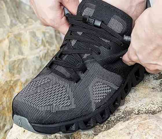 Еластичні шнурки без зав'язок з металевими застібками в колір Чорний Сміла