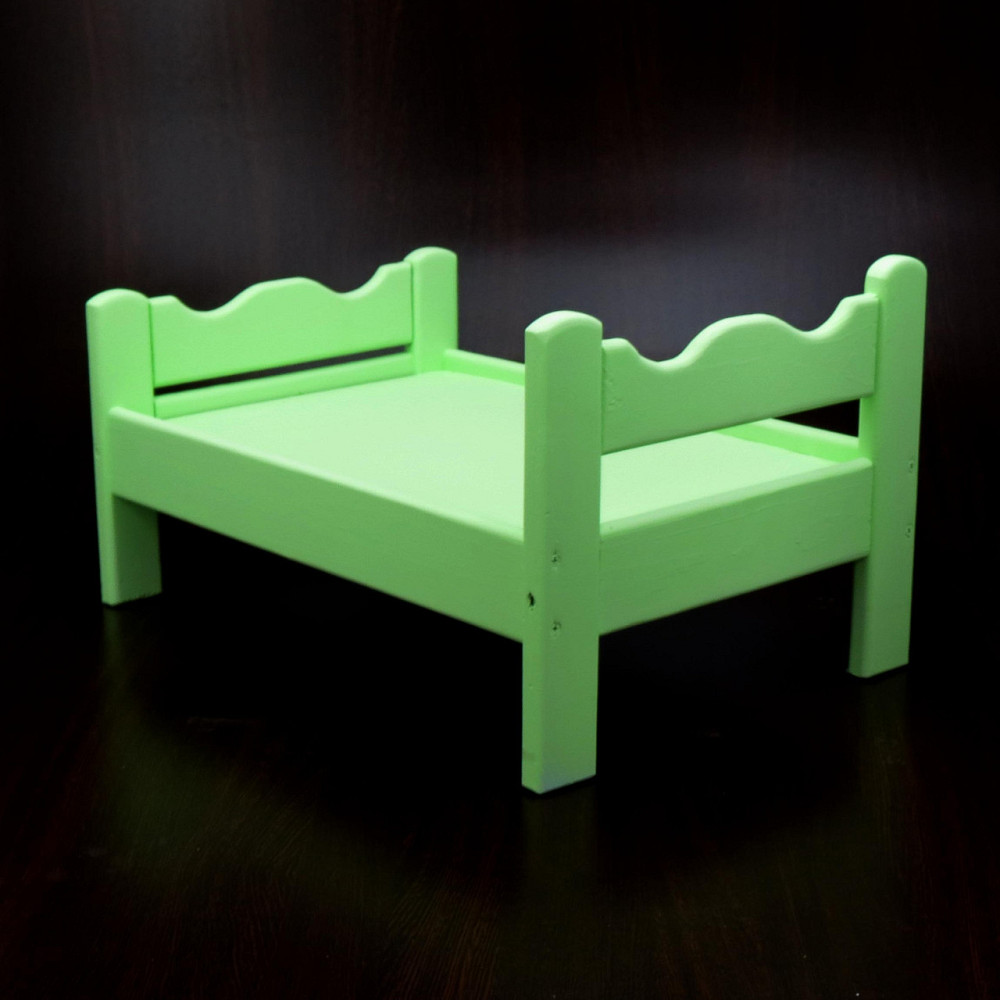 Кровать для кукол 