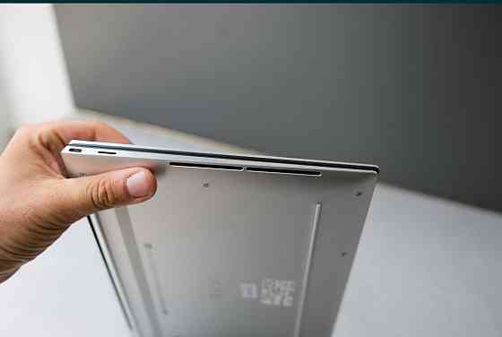 Ноутбук Dell XPS 9310 4k 13.4 Intel 11th i7-1185G7 16Gb 512 SSD bettery 100% Киев