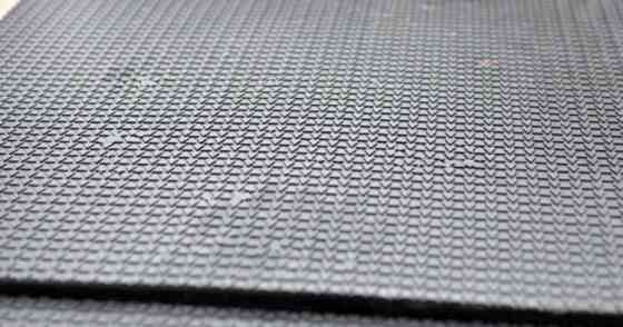 Комплект захисного покриття з резини під лавку штангу гантелі 2х2 м Спортивні покриття Київ