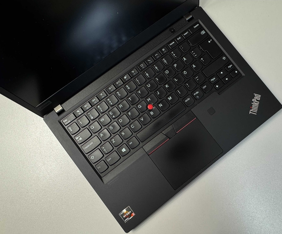 Ноутбук Lenovo ThinkPad T14 G1·Ryzen 3 4450U·16GB+SSD 256·14
