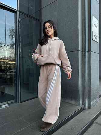 Женский теплый костюм двойка с лампасами из турецкого флиса Бежевый, 46/48 Одесса