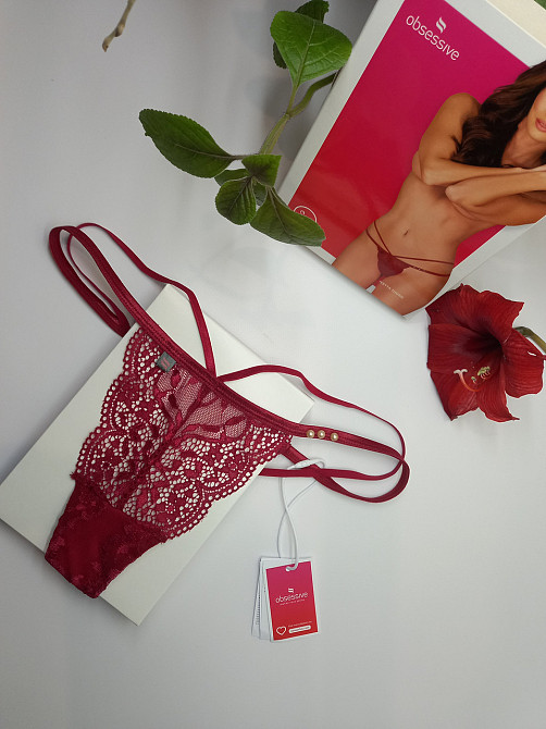 Жіночі мереживні трусики стрінги Obsessive Ivetta L-XL бордові Славута - фото 1