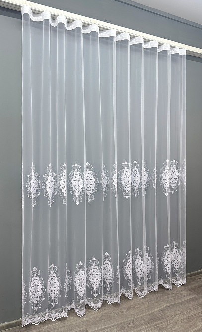 Тюль VR-Textil 1842т Фатин з вишивкою Холодний білий 300х270 см (40-199) Київ - фото 3