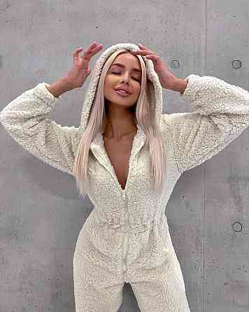 Жіночий теплий затишний комбінезон із капюшоном із хутра тедді Бежевий, 46/48 Одеса