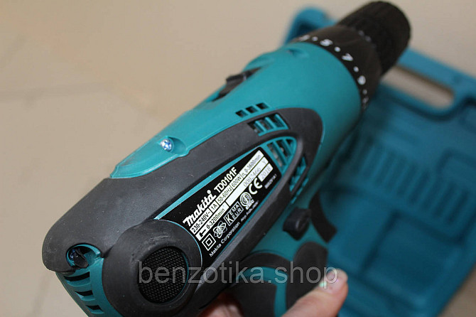 Шуруповерт Makita TD0 101 F Киев - изображение 1