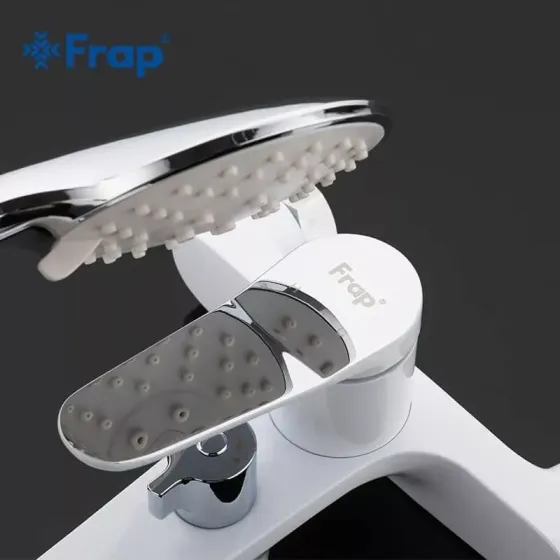 Змішувач для ванни з душовим гарнітуром Frap F3245 білий/хром Київ