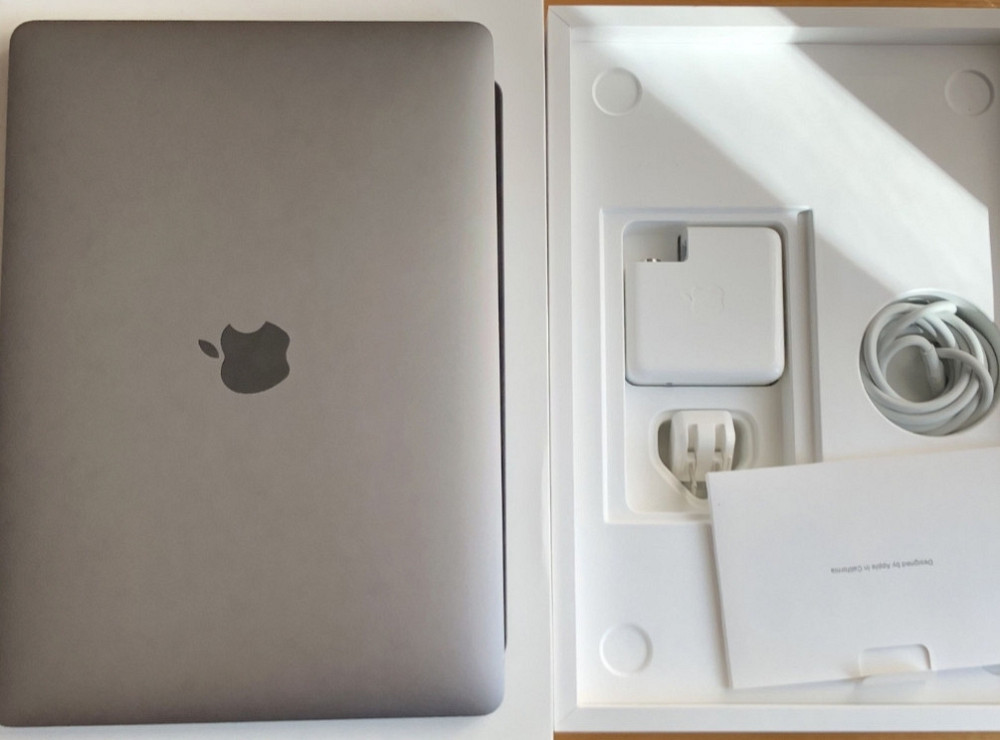 Ноутбук: Apple MacBook A2338 M1 8Gb. 256Gb. Київ - фото 2