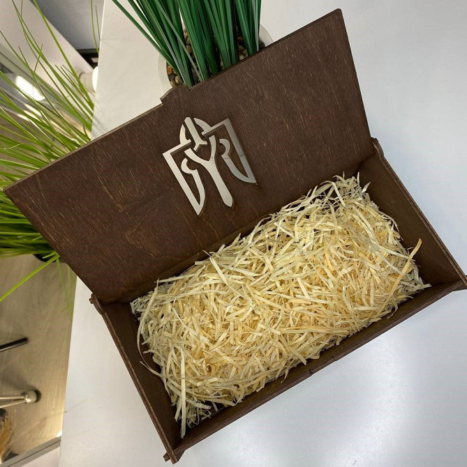 Подарункова коробка дерев'яна з гербом України 25х12,5х7,3 см, прямокутна з кришкоюMasterSem Київ - фото 2