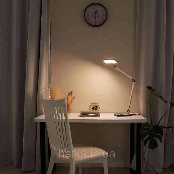 Лампа настільна світлодіодна гнучка Sirius BL-1105-C срібна Київ
