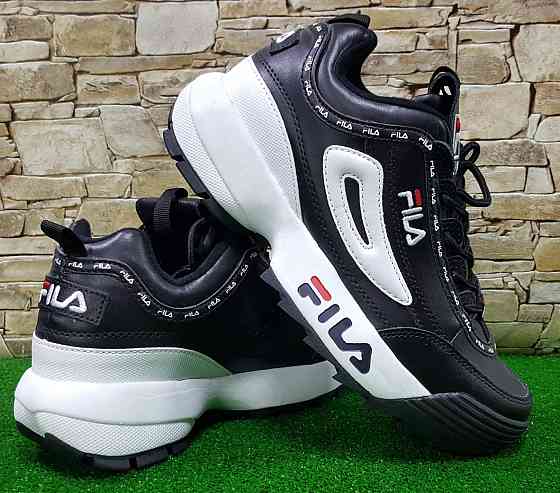 Женские кожаные кроссовки FILA Disruptor II 
