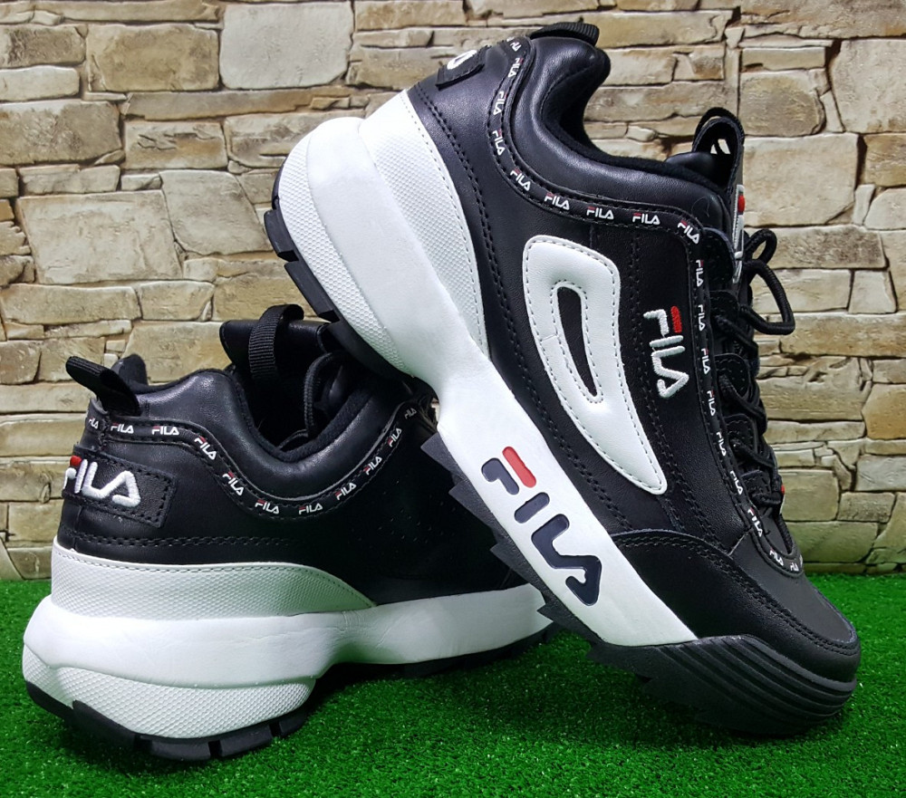 Женские кожаные кроссовки FILA Disruptor II 