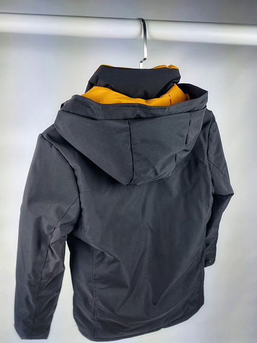 Демісезонна чорна куртка з жовтими вставками для хлопчиків 116,122,134,146 Миколаїв - фото 4