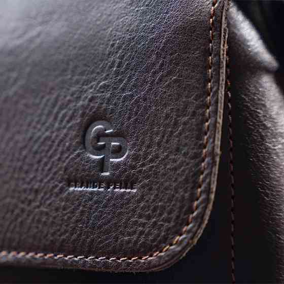 Сумка месенджер в гладкій шкірі GRANDE PELLE 11334 Шоколадна Київ