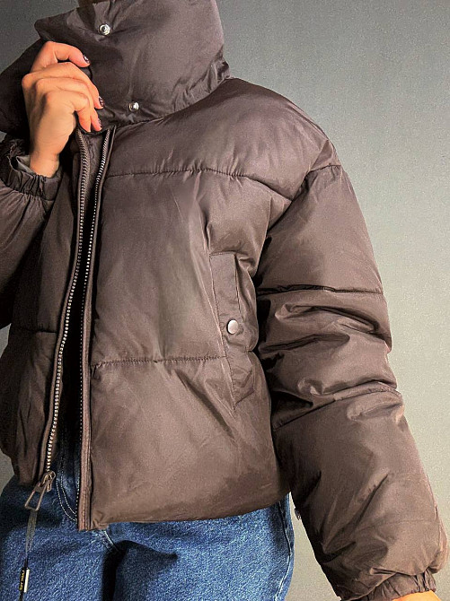 Куртка жіноча Lady Yep 10043 коротка на блискавці з коміром коричнева, коричневий, 44 Київ - фото 8