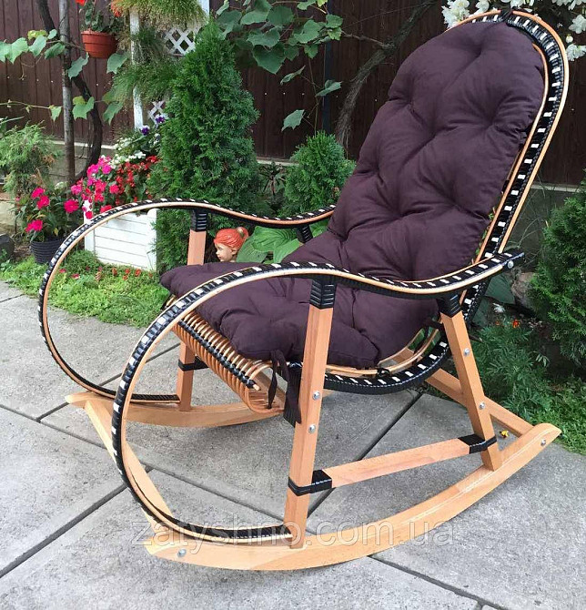 Кресло качалка с коричневой подушкой | кресло-качалка  с лозы на подарок | кресло качалка плетеная Киев - изображение 2