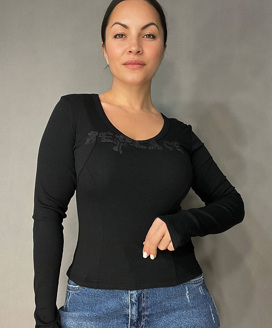 Лонгслів жіночий A-N 25079 рубчик реглан v-виріз з написом принт корсетні шви one size, чорний, one size Київ - фото 16