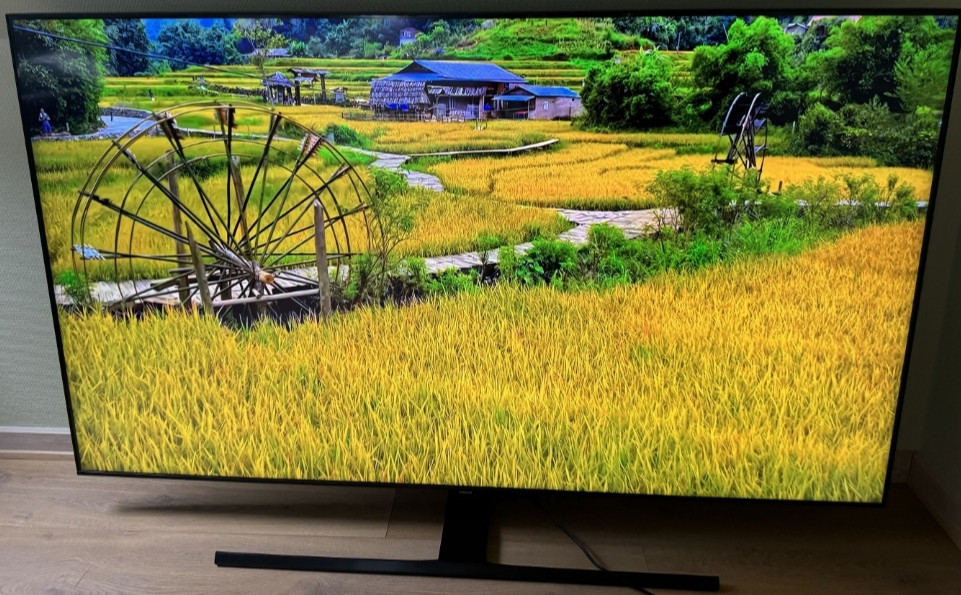 Телевизор Samsung Smart TV 65