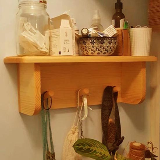 Полка для ванной 