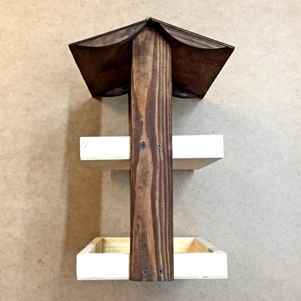 Кормушка садовая для птиц 